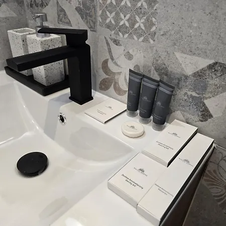 Baltic Barns Bura * Wytowno